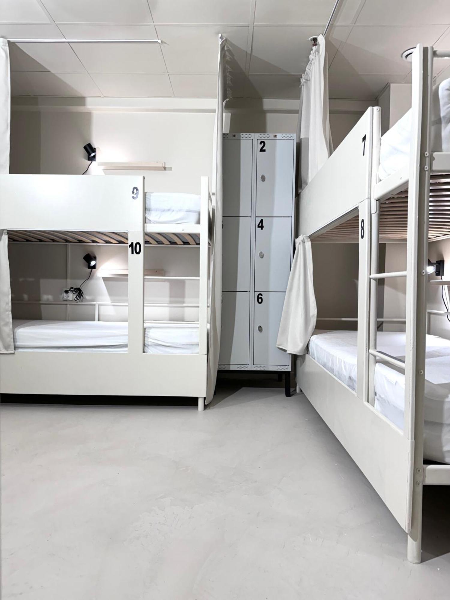 Bed 10-Bed Mixed Dormitory Room